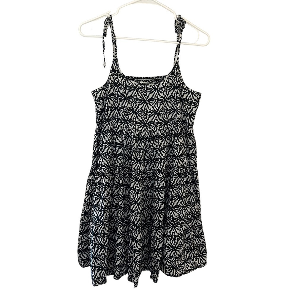 Vineyard Vines Dress Tiered Size Medium Kaleidoscope All Over Print Navy Travel